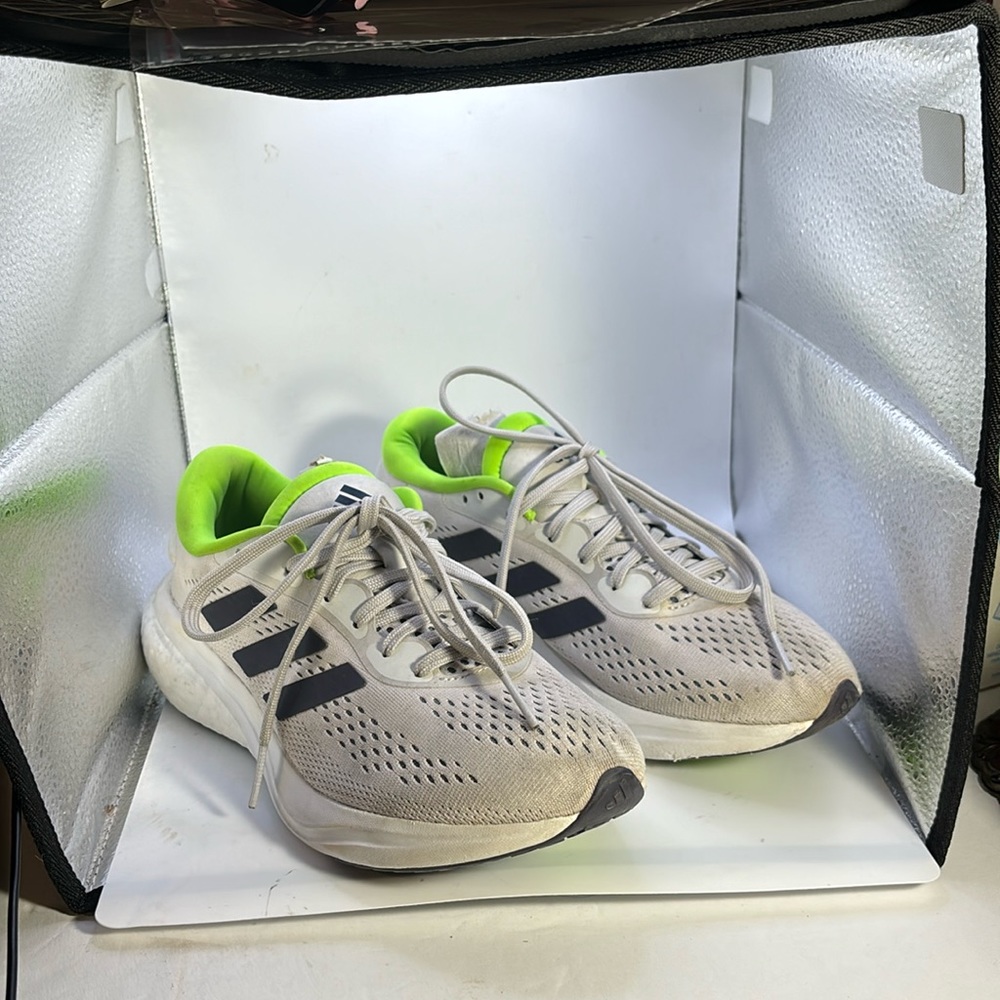 Adidas’s Supernova Men’s )Sneakers size 7 in excellent condition